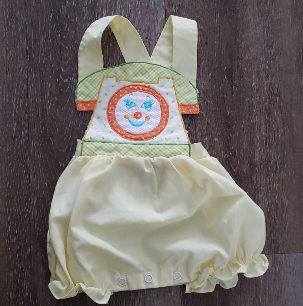 3/$20     Vintage embroidered romper sunsuit retro outfit baby 6-9 Mos Mini Togs